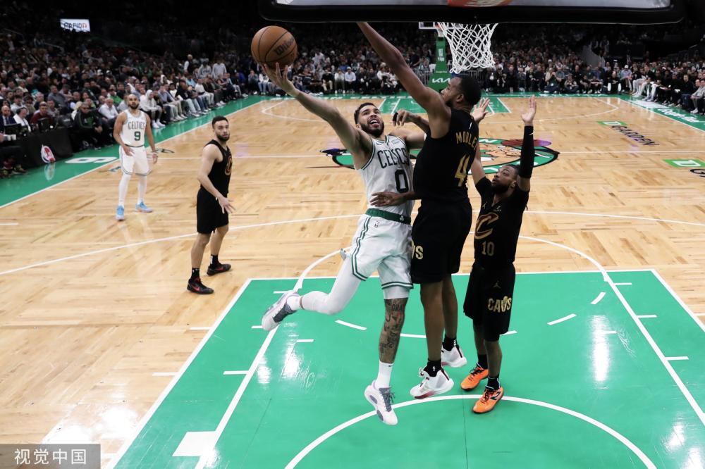 年轻观众加 年轻观众加