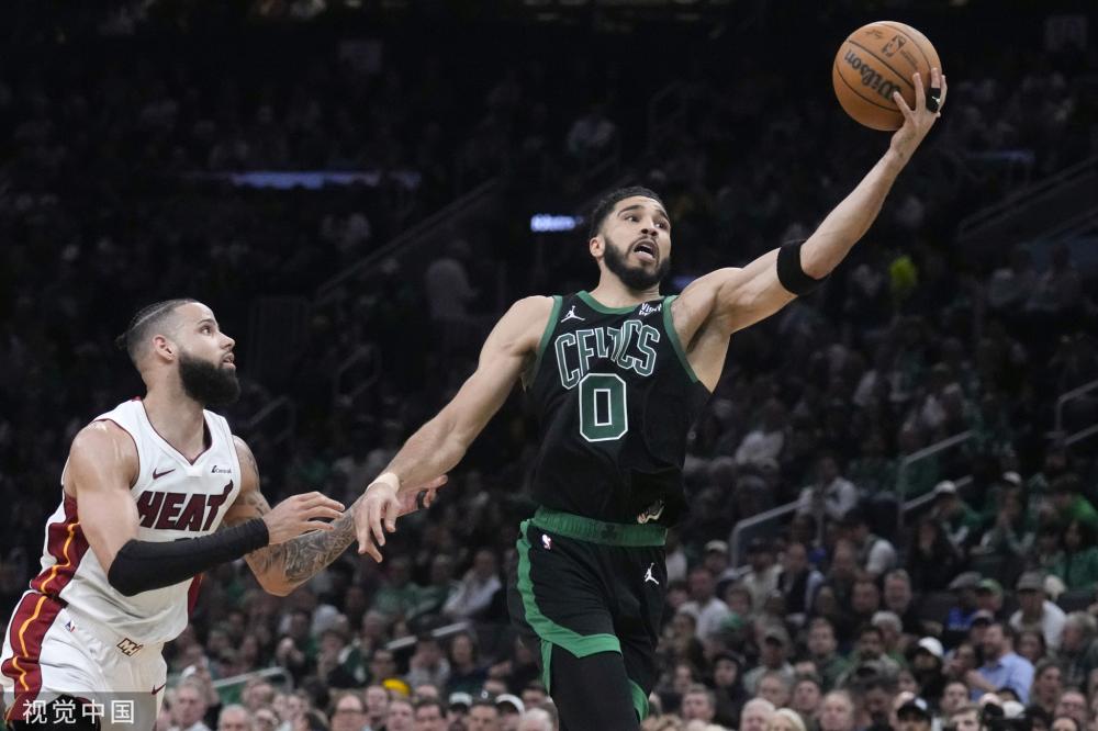 他重返英格 他重返英格